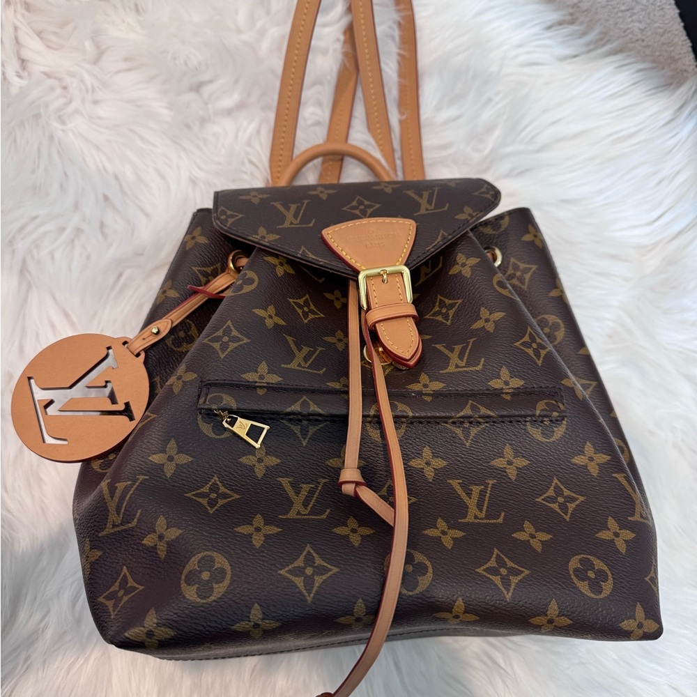 Louis Vuitton Brown Monogram montsouris backpack authentic NEW